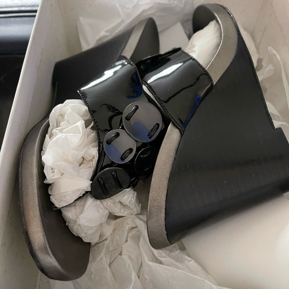 Calvin Klein 8 1/2 3.75 inch shoes